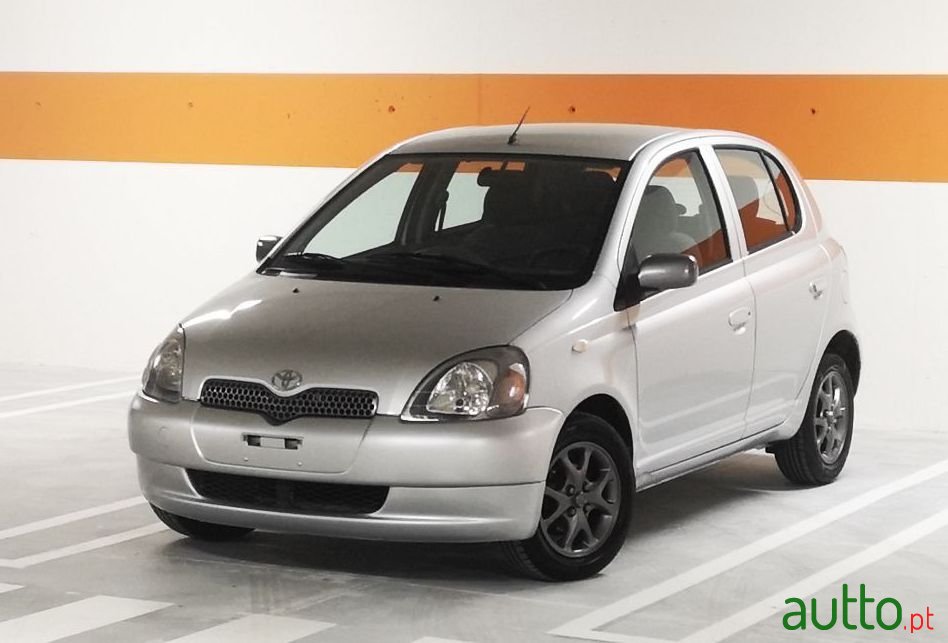 2001' Toyota Yaris photo #4