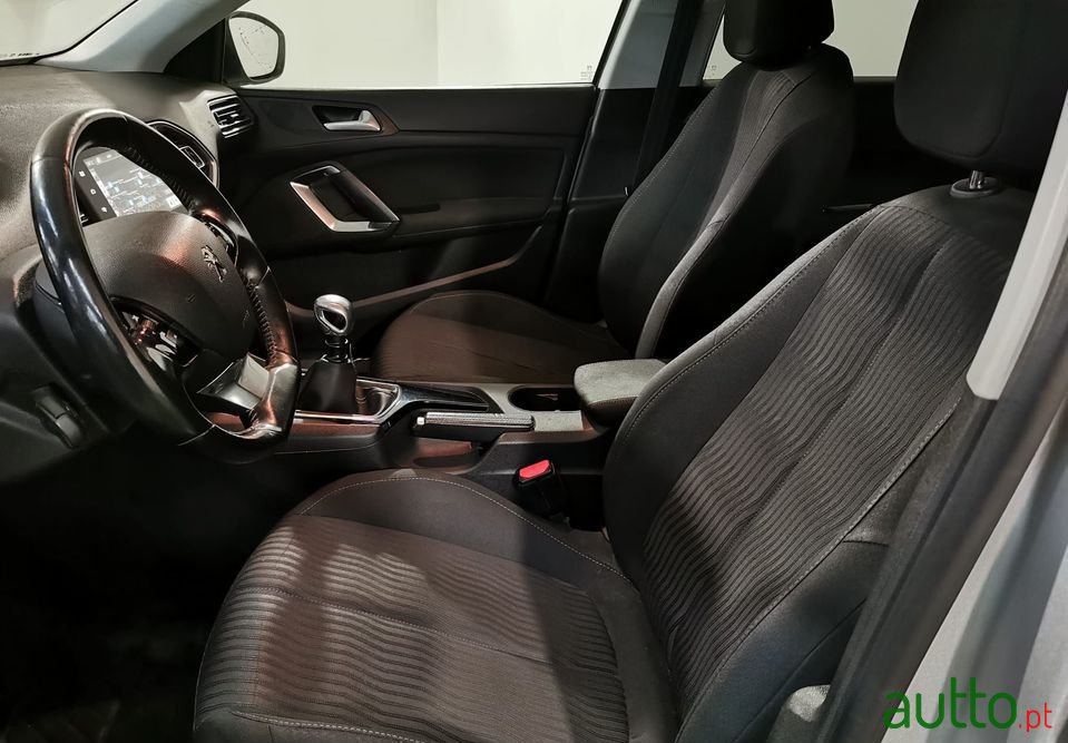 2016' Peugeot 308 Sw photo #5