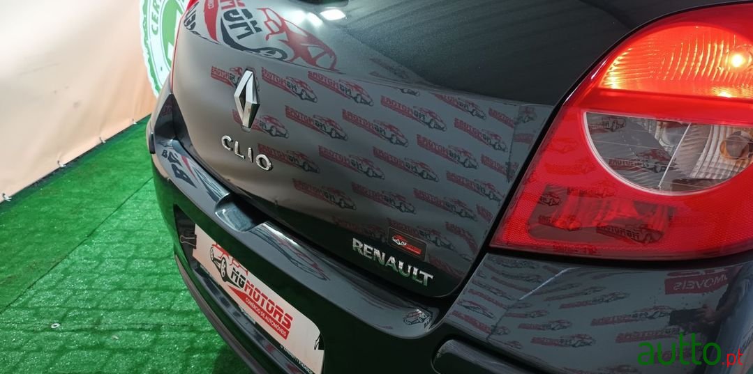 2006' Renault Clio photo #3