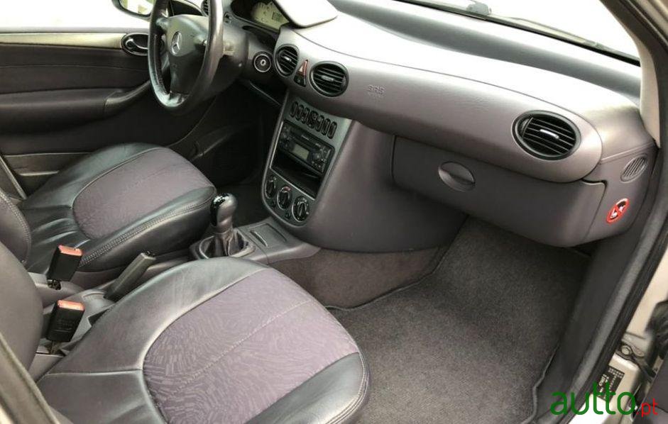 2001' Mercedes-Benz A-170 Avangard photo #2