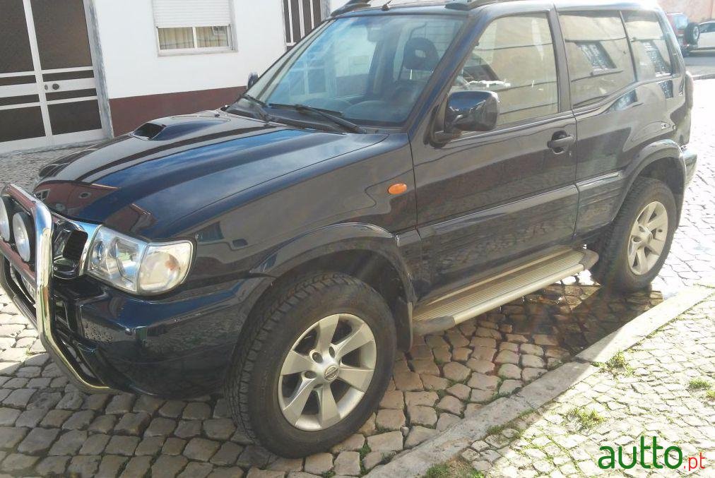 2004' Nissan Terrano photo #1