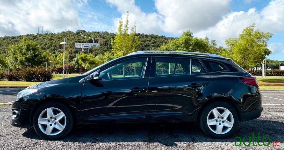 2015' Renault Megane Break photo #2