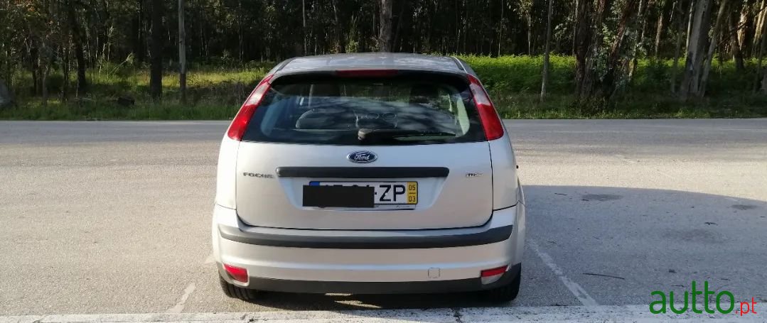 2005' Ford Focus Sport photo #5