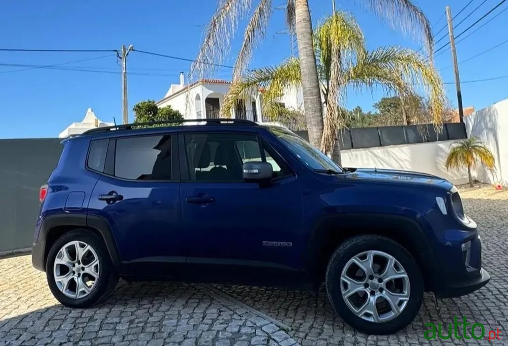 2019' Jeep Renegade photo #3