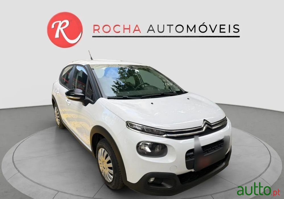 2017' Citroen C3 1.2 Puretech Feel photo #2