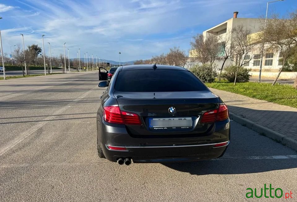 2014' BMW 520 photo #2