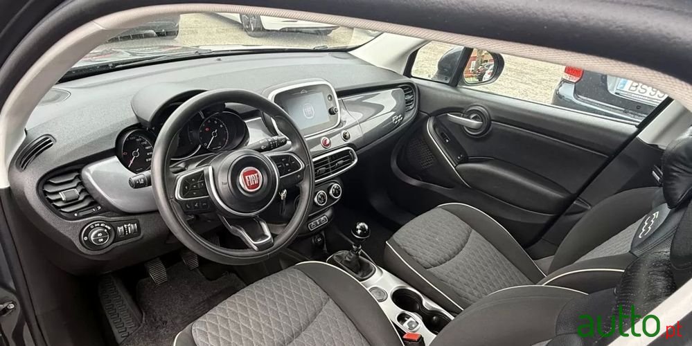2019' Fiat 500X photo #4