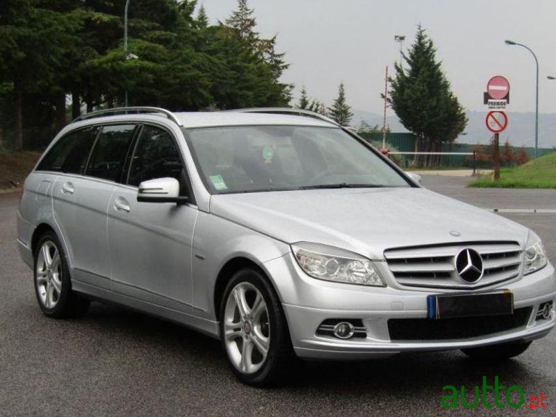 2009' Mercedes-Benz C-220 photo #1