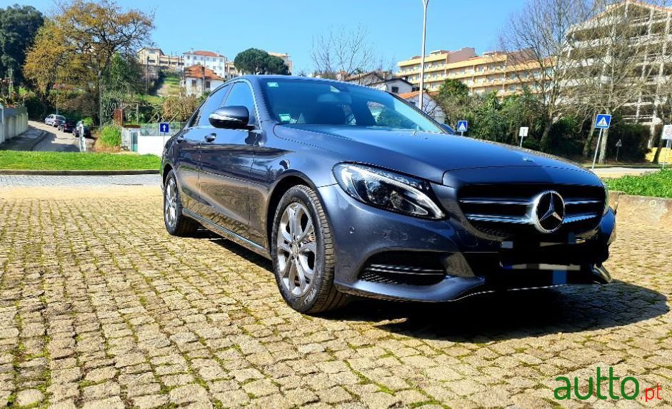 2015' Mercedes-Benz C-300 photo #3