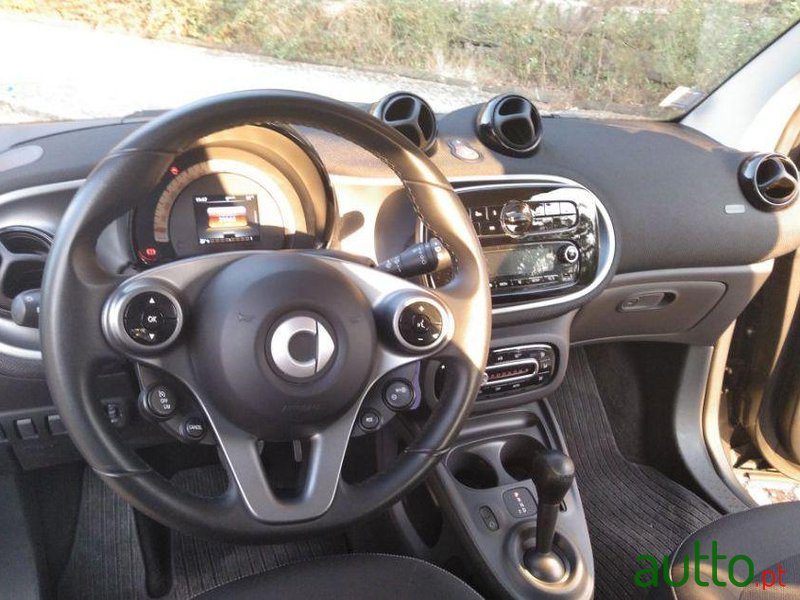 2015' Smart Fortwo photo #1