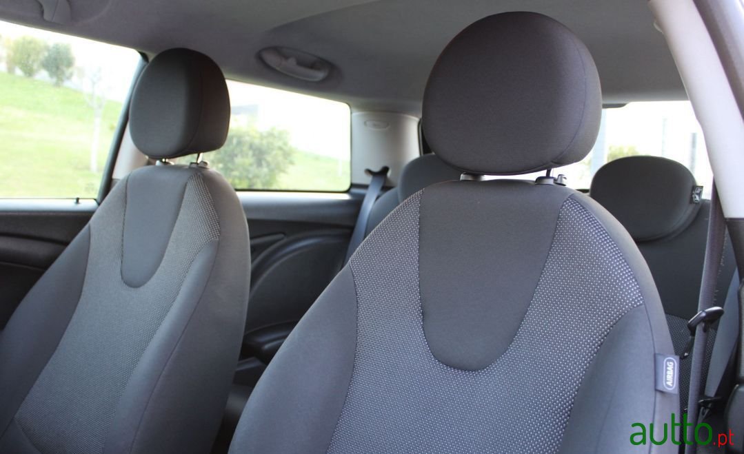 2010' MINI One photo #5