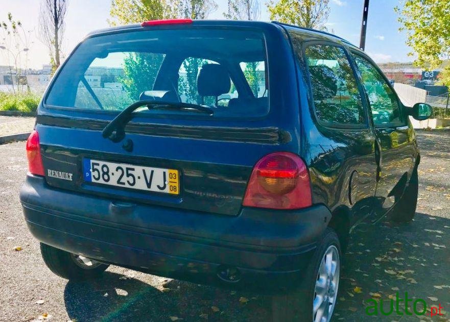 2003' Renault Twingo Initiale photo #2