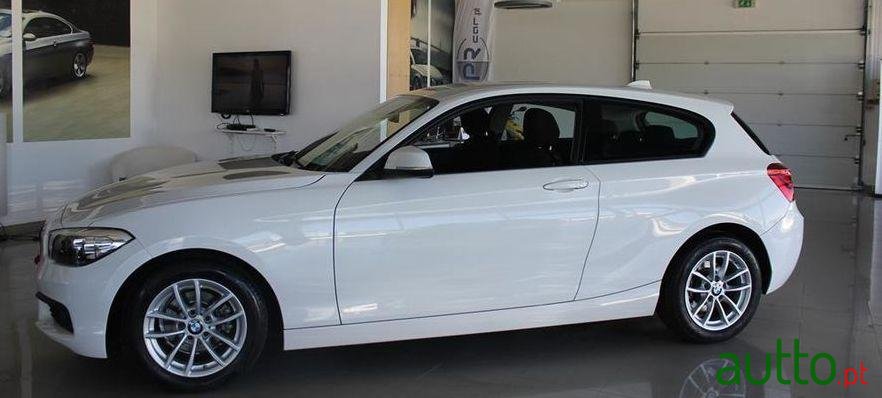 2016' BMW 116 D Lounge photo #3