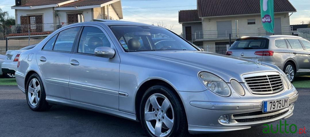2003' Mercedes-Benz E-200 photo #2