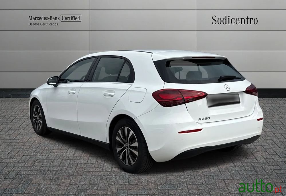 2024' Mercedes-Benz Classe A Standard photo #3