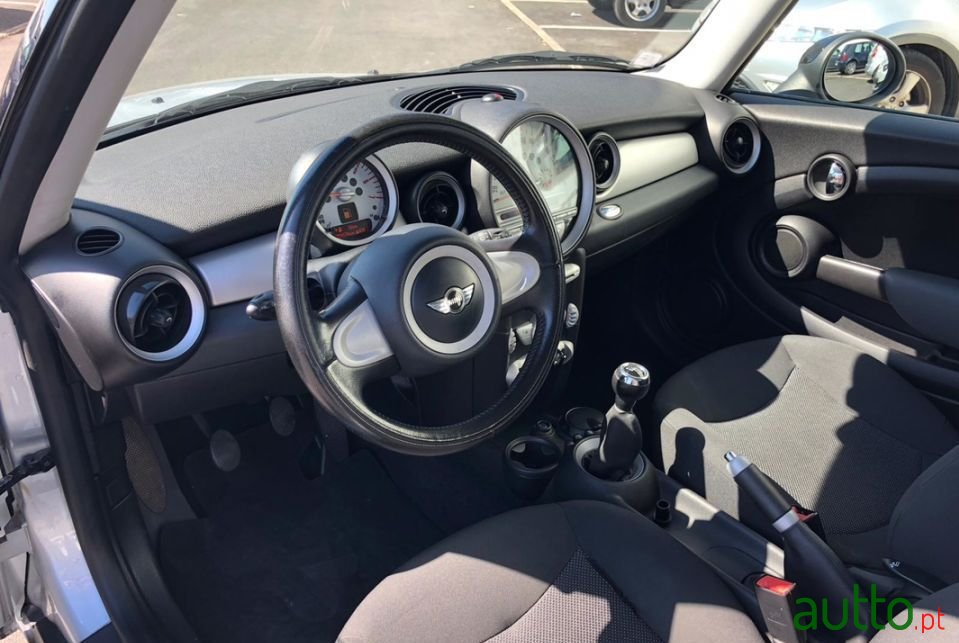 2008' MINI Cooper photo #5