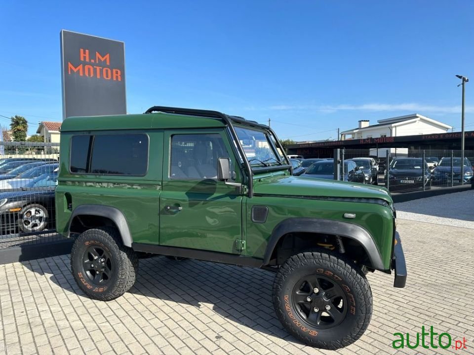 2002' Land Rover Defender photo #2