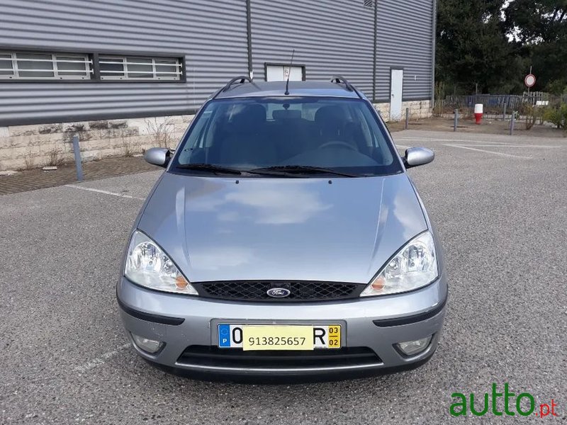 2003' Ford Focus Sw photo #3