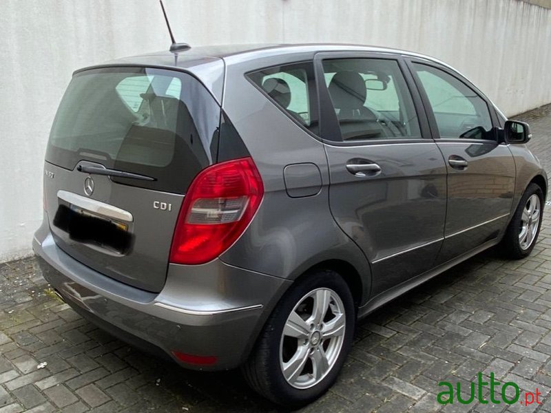 2009' Mercedes-Benz A-180 photo #5