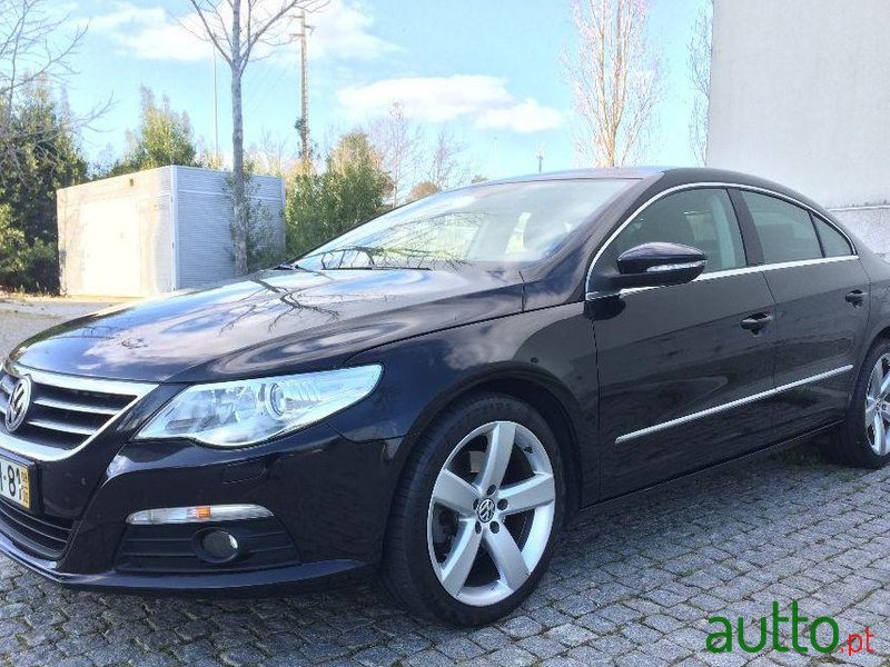 2009' Volkswagen Passat Cc photo #2