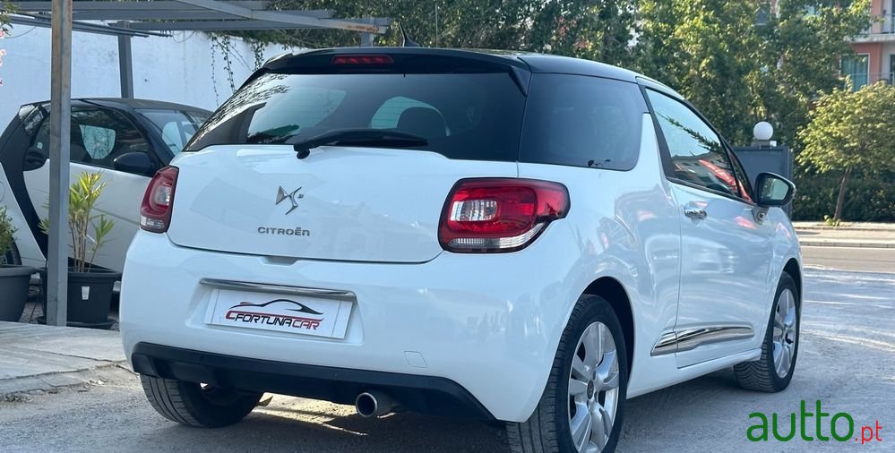 2014' Citroen DS3 1.6 Vti So Chic photo #4