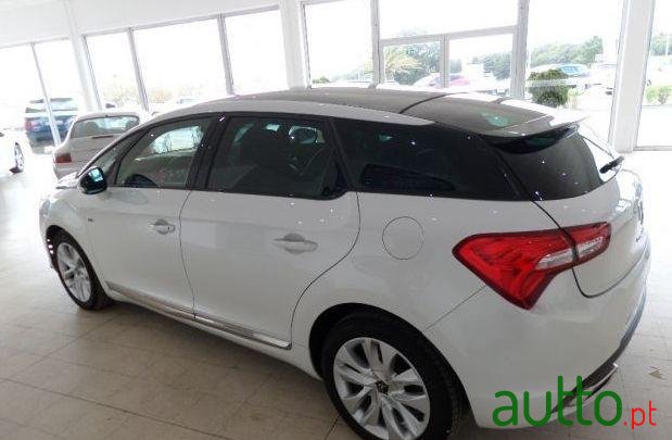 2013' Citroen DS5 2.0 Hdi Hybrid photo #2