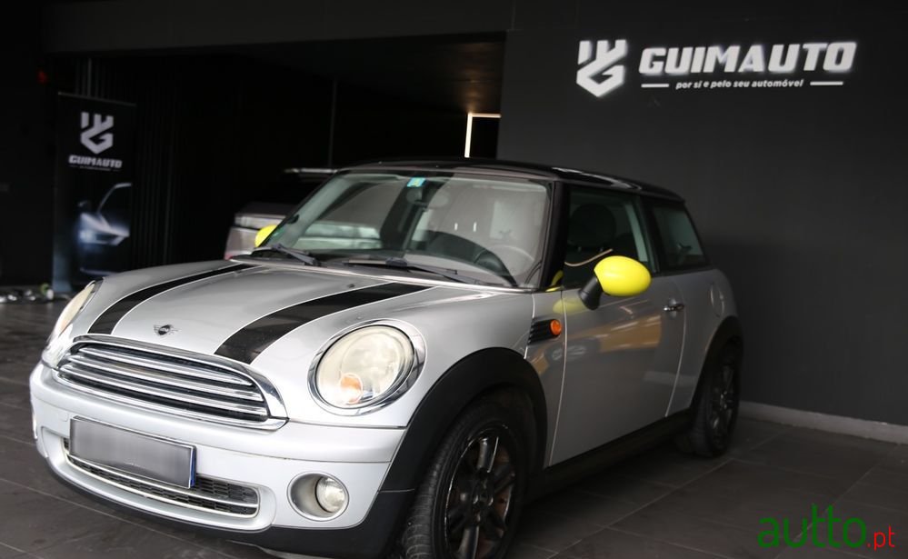 2008' MINI One 3 Portas photo #2
