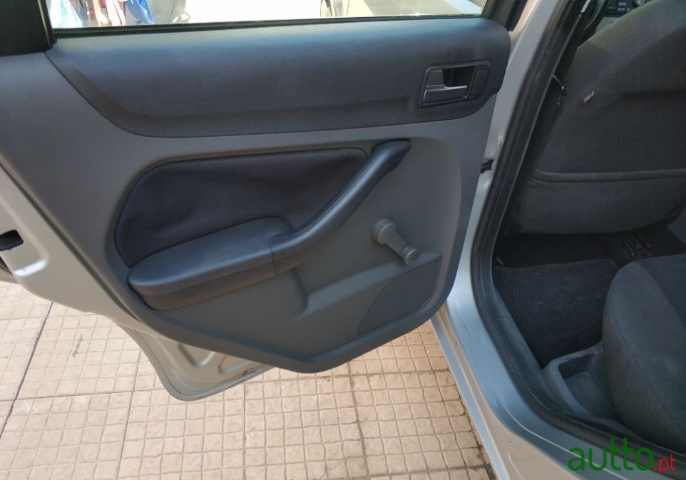 2007' Ford Focus Sw photo #4