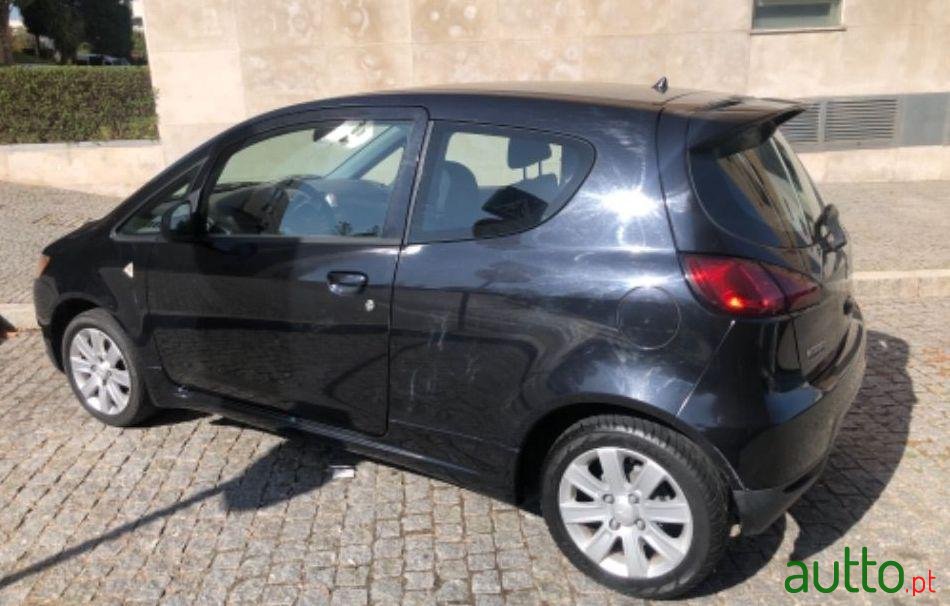 2011' Mitsubishi Colt photo #1