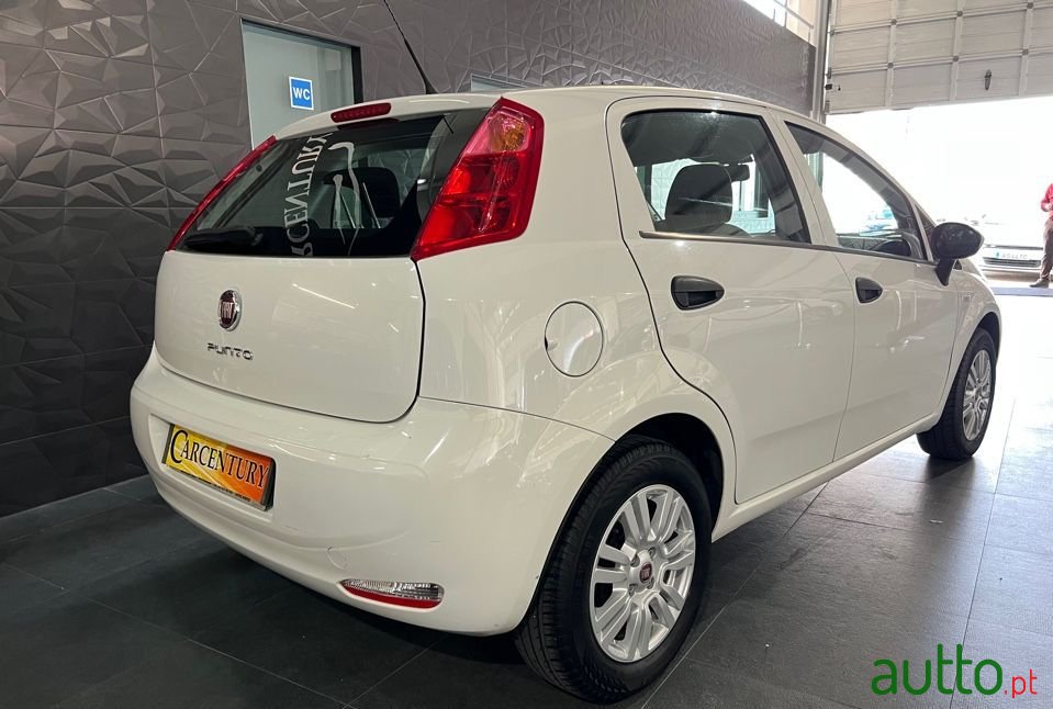 2017' Fiat Punto photo #4