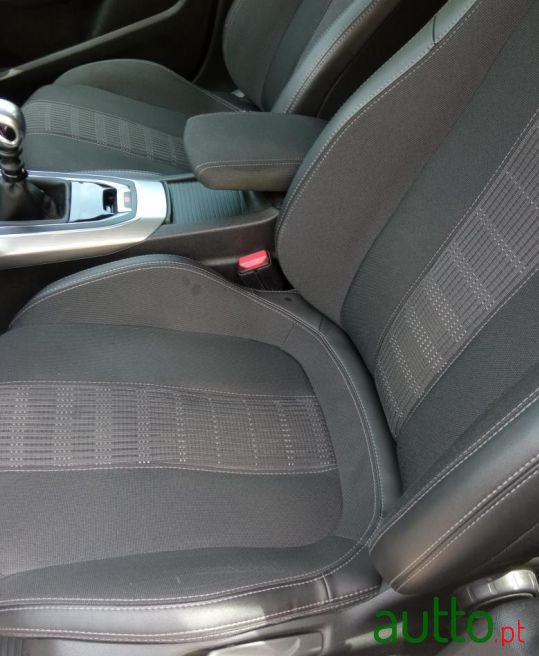 2018' Peugeot 308 Sw photo #6