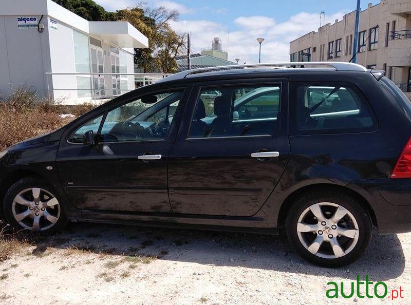 2006' Peugeot 307 Sw photo #3