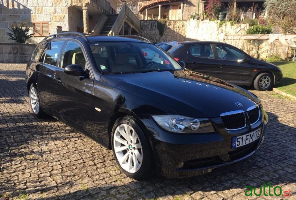 2008' BMW 320 photo #1