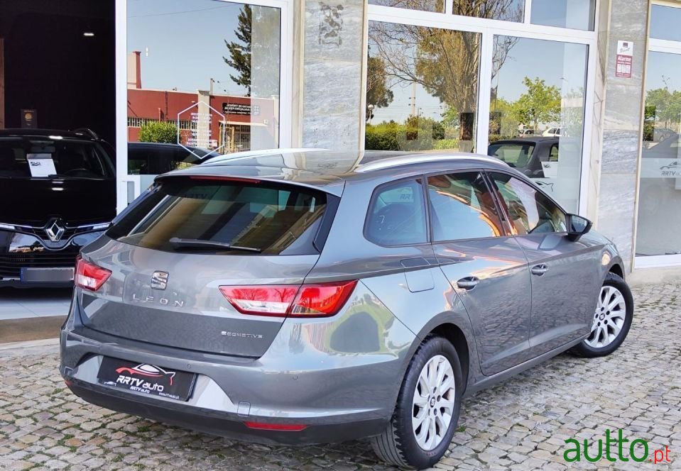 2016' SEAT Leon-St photo #4