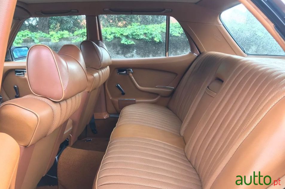 1976' Mercedes-Benz 280 photo #5