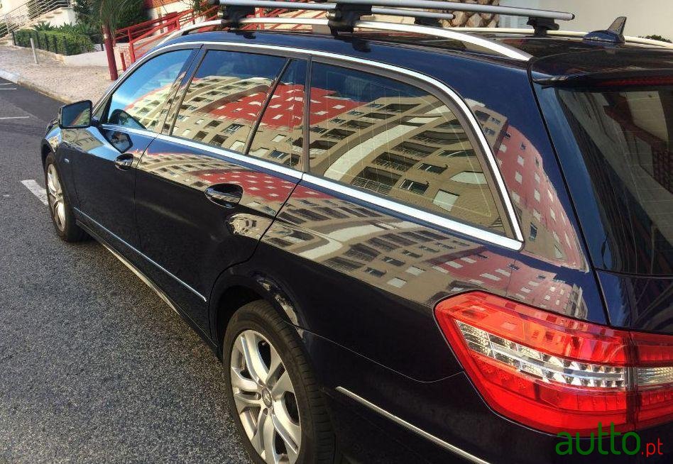 2010' Mercedes-Benz E-350 photo #1