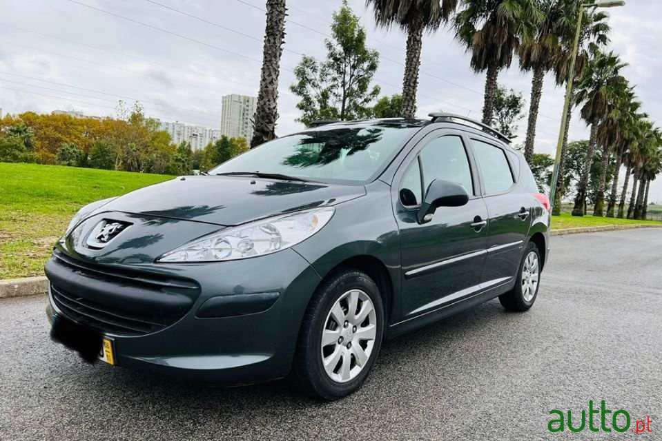 2008' Peugeot 207 Sw photo #1