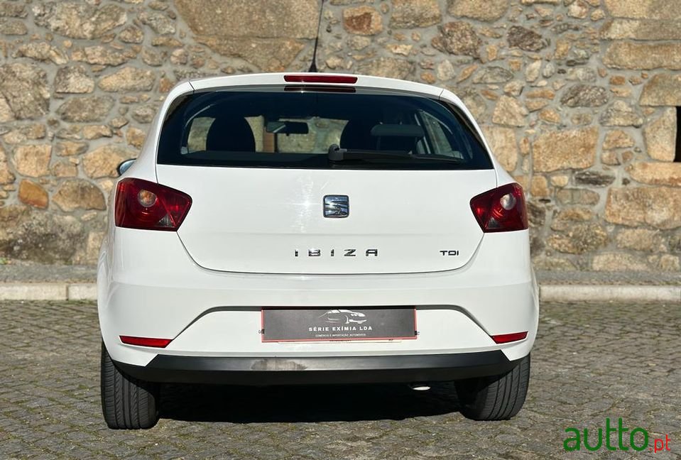 2015' SEAT Ibiza photo #4