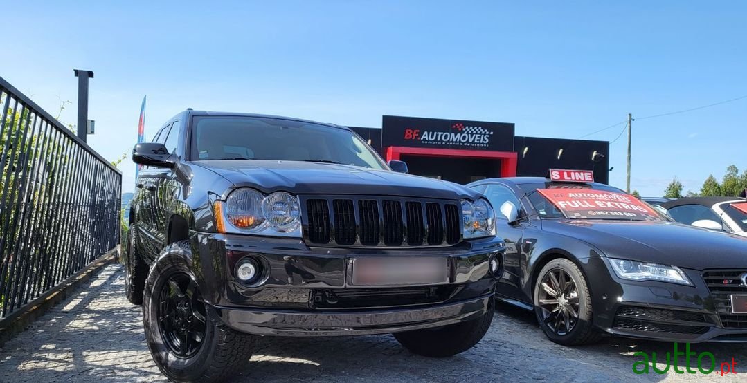 2005' Jeep Grand Cherokee photo #1