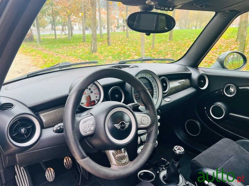 2009' MINI 3 Portas John Cooper Works photo #5