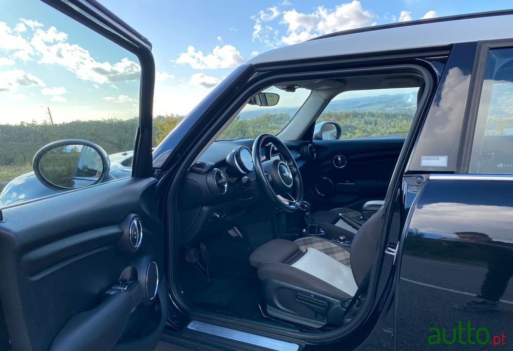 2016' MINI Cooper Auto photo #5