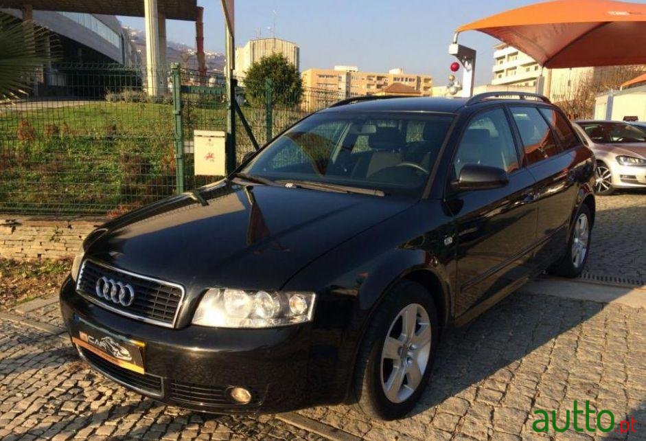 2002' Audi A4-Avant 1.9 Tdi M5 photo #1