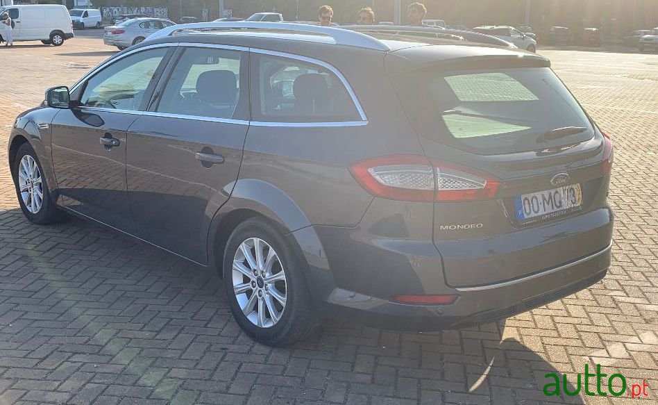 2012' Ford Mondeo Sw photo #1