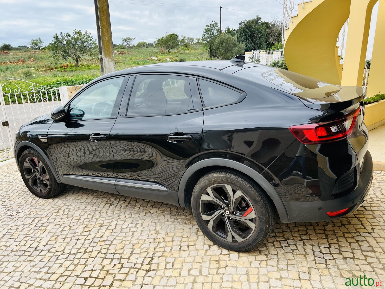 2022' Renault Arkana 1.3TCe RS Line photo #6