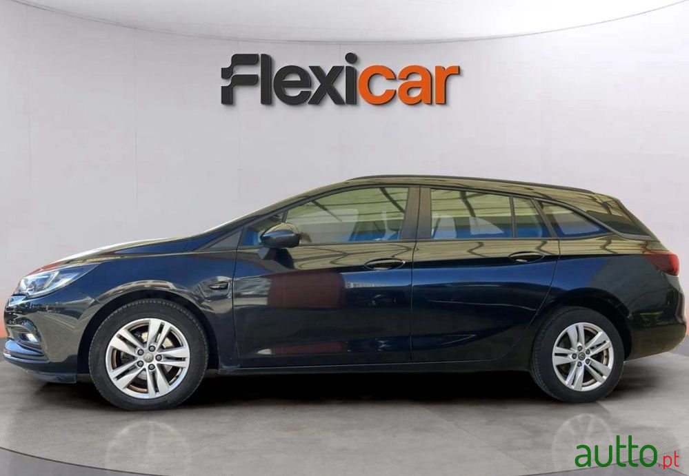 2017' Opel Astra Sports Tourer photo #4