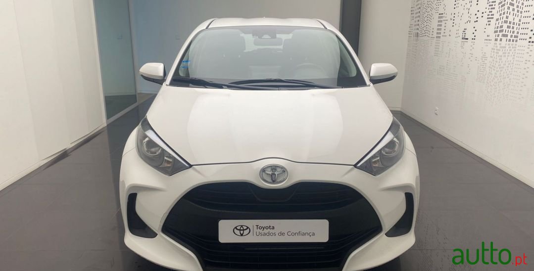 2021' Toyota Yaris photo #5