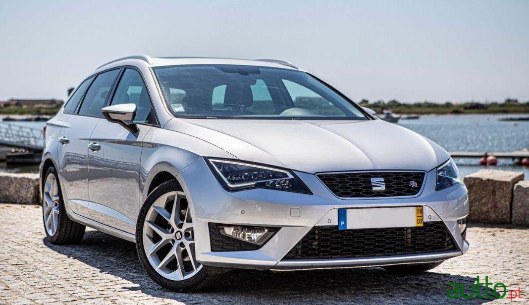 2016' SEAT Leon St photo #2