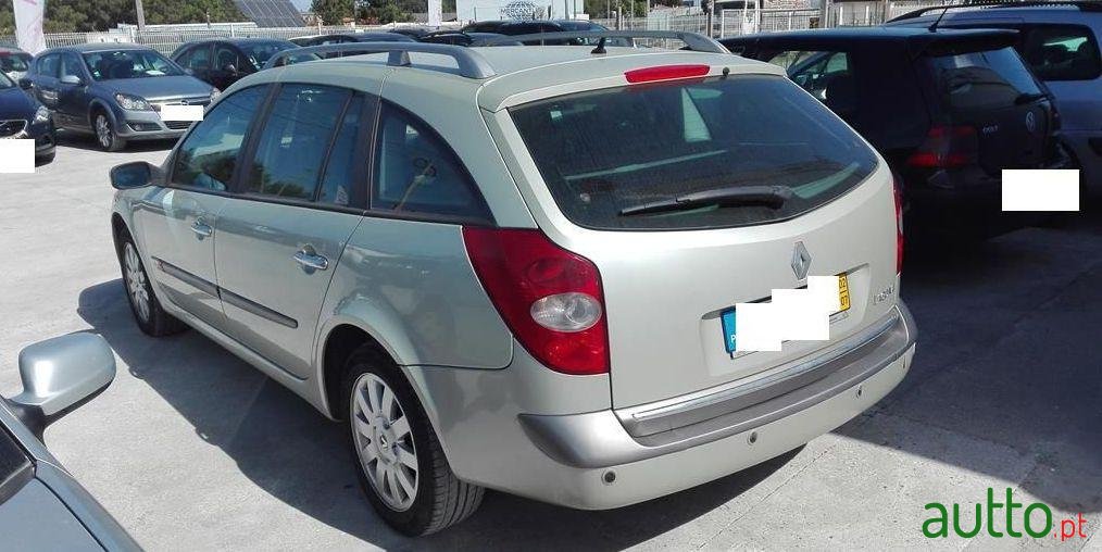 2002' Renault Laguna-Break 1.9 Dci Privilège photo #1