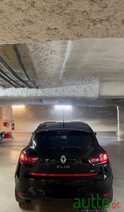 2013' Renault Clio photo #3