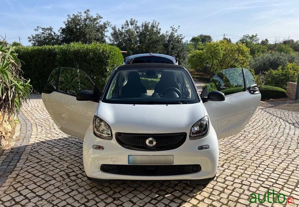 2017' Smart Fortwo Electric Drive Passion photo #6